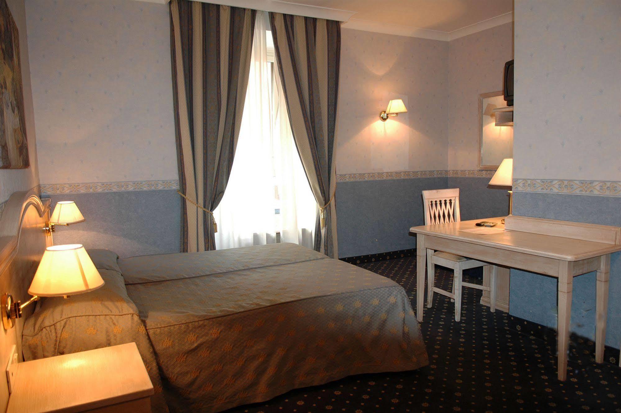Piccolo Imperiale Bed & Breakfast Rome Exterior photo